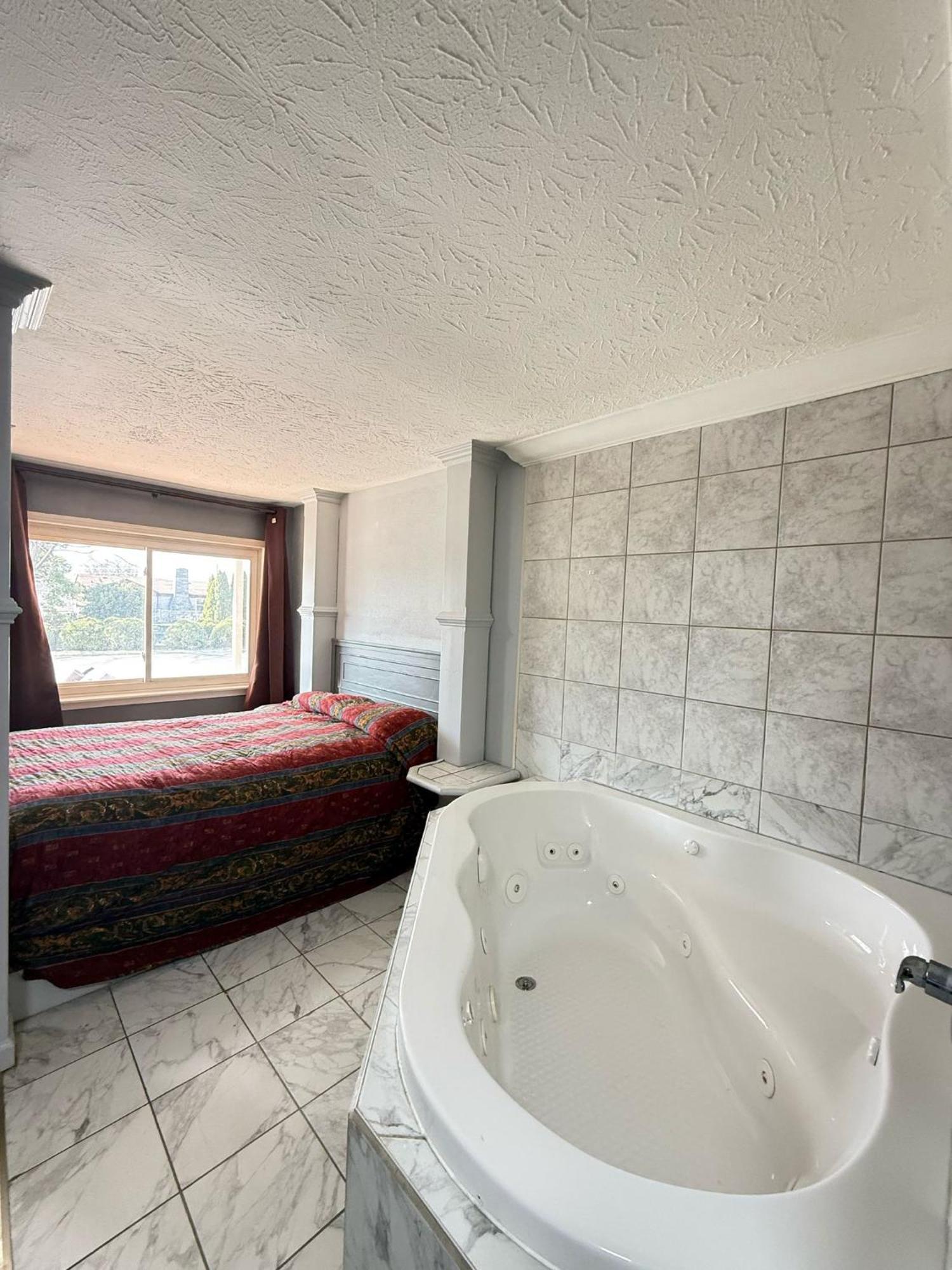 Blisspoint Inn Fka Motel 6T7 Indianapolis Esterno foto